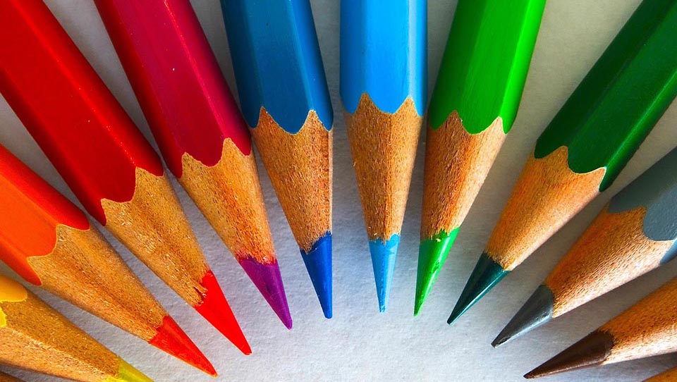 matite colorate disposte in cerchio