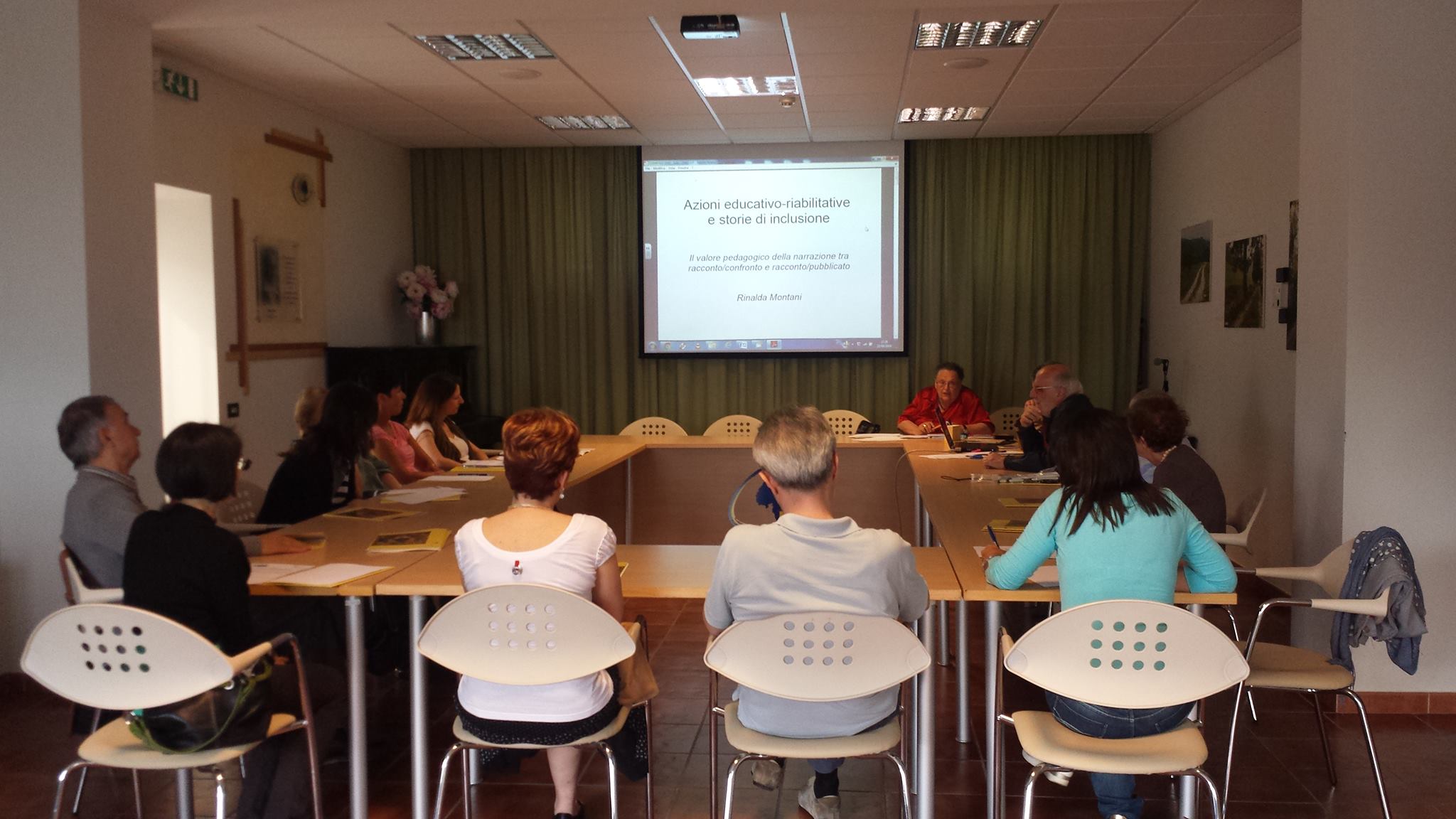 partecipanti attenti al seminario servizi fondazione MAC Corbiolo anno 2016